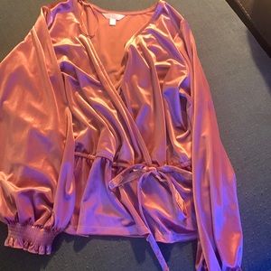 Beautiful blouse with front tie